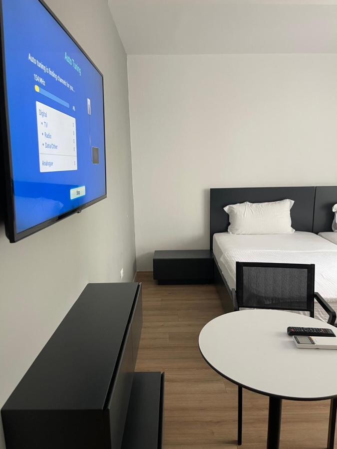 Ladi Rooms Tirana Exterior foto