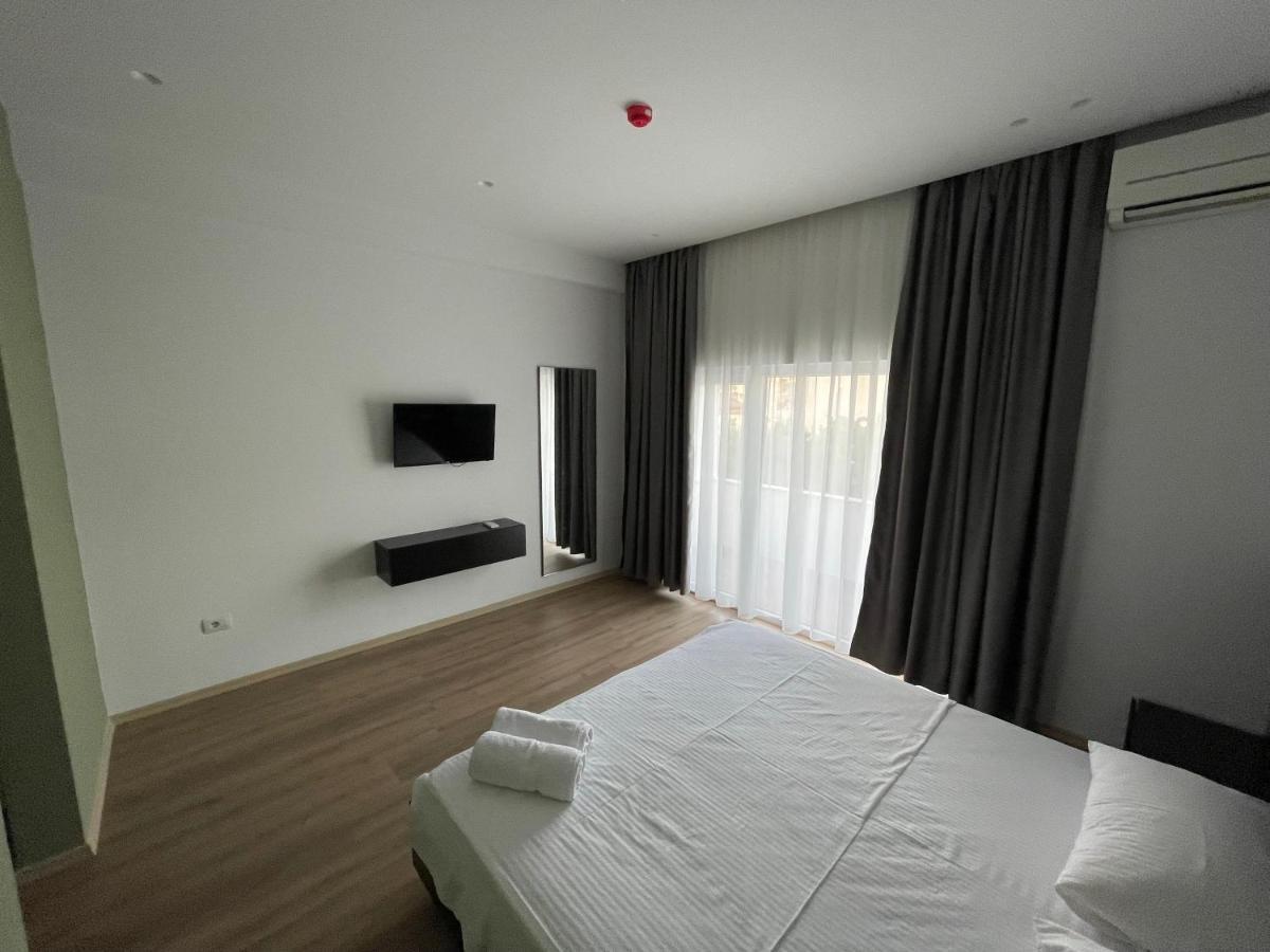 Ladi Rooms Tirana Exterior foto